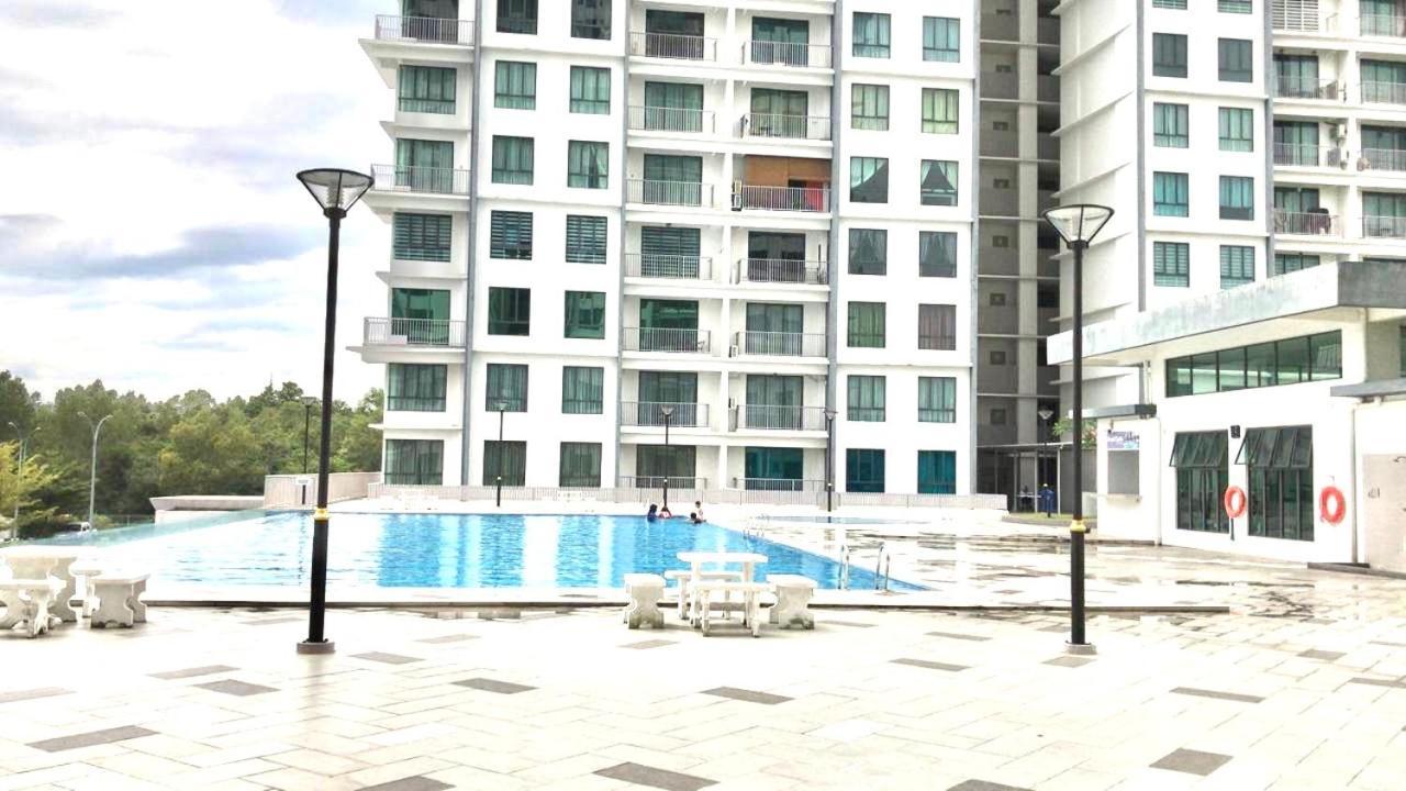 Casa Kayangan Meru Ipoh 3Br Allure -By Goswell Екстер'єр фото